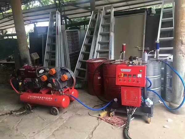 jnjx-lllh5xxm2ojbw 小型聚氨酯噴涂機(jī)